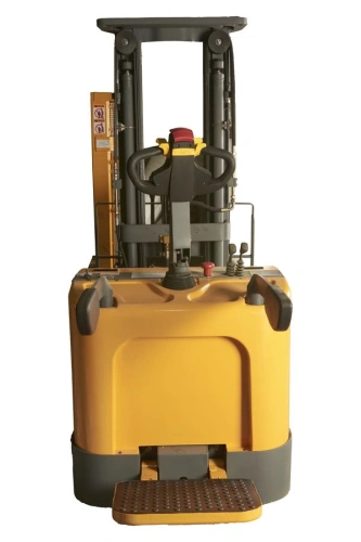 Штабелер самоходный 1,5 т 4,5 м XILIN CPD15R с наклоном мачты и противовесом 24/320 В/Ач по ценам производителя в Екатеринбурге с доставкой по всей России