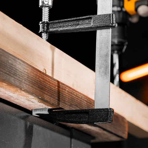 Струбцина F-образная, 300 х 80 мм Sparta по ценам производителя в Екатеринбурге с доставкой по всей России