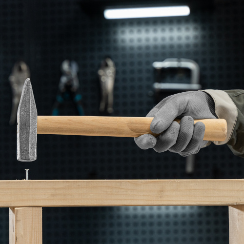 Молоток слесарный, 500 г, квадратный боек, деревянная рукоятка по ценам производителя в Екатеринбурге с доставкой по всей России