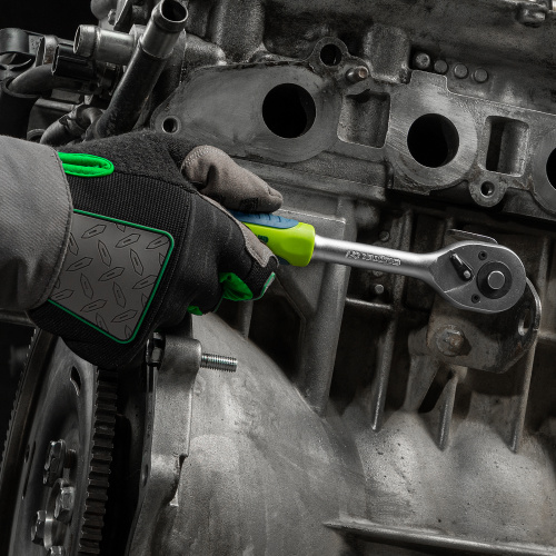 Набор инструментов, 1/2", 3/8", 1/4", пластиковый кейс 215 предм. Сибртех по ценам производителя в Екатеринбурге с доставкой по всей России